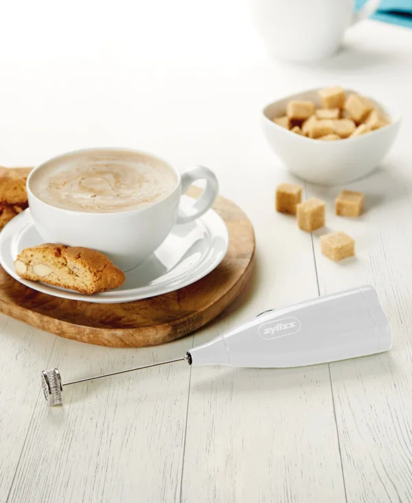 Handheld Electric Milk Frother - Image 3